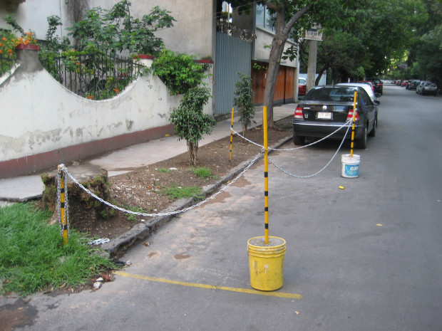 Postes para Confinamiento de Áreas - Cap México